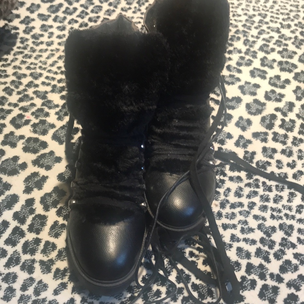 Womens ASOS Faux Leather / Fur Boots - Worn By Tawny Kitaen - Picture 3 of 13